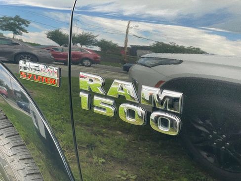 Used 2017 RAM 1500 Laramie AWD/4WD image 29