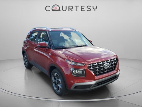 New 2025 Hyundai Venue SEL image 6