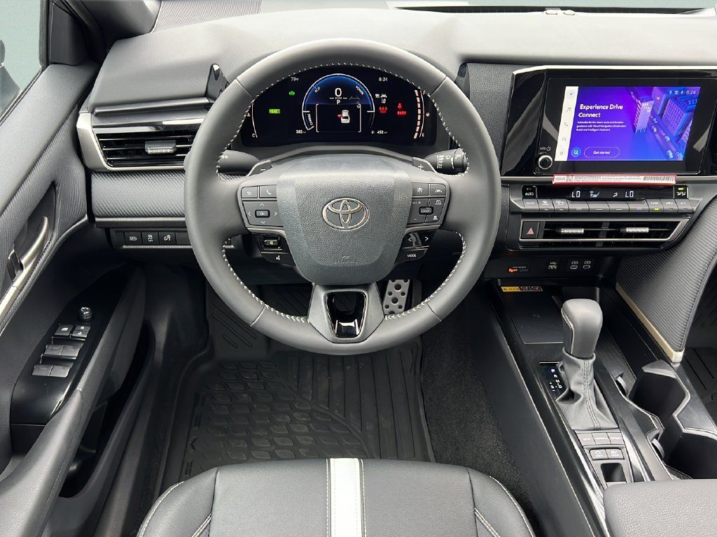 Used 2026 Toyota Camry SE FWD image 11