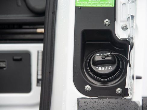 Used 2025 Mercedes-Benz Sprinter 4500 image 25