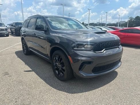Used 2025 Dodge Durango R/T w/ Blacktop Package AWD/4WD image 3
