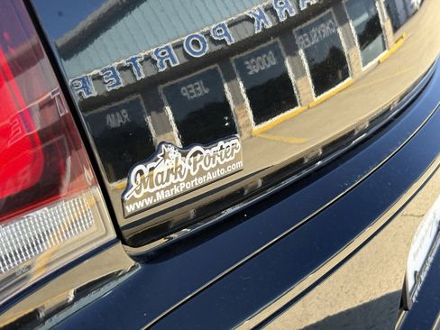 Used 2022 Chrysler 300 S image 12