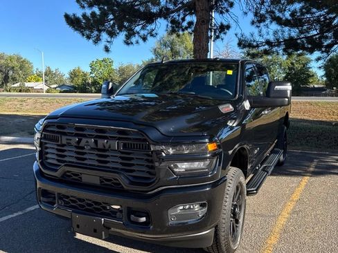 Used 2025 RAM 2500 Big Horn AWD/4WD image 1