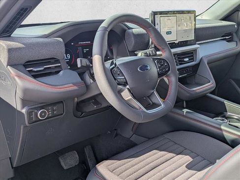 New 2026 Ford Explorer ST-Line w/ ST-Line Street Pack image 3