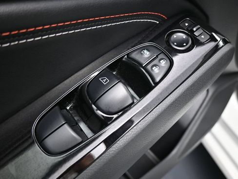 Used 2023 Nissan Altima 2.5 SR w/ SR Premium Package FWD image 11