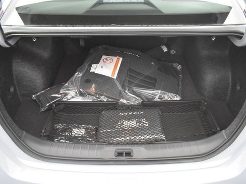 New 2025 Nissan Altima 2.5 SR image 34