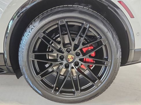 New 2026 Porsche Macan GTS Electric AWD/4WD image 10