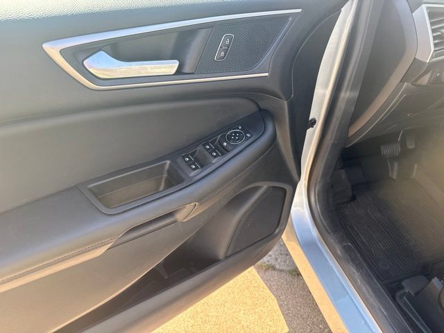Used 2023 Ford Edge SEL w/ Convenience Package AWD/4WD image 10