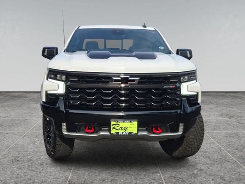 Used 2023 Chevrolet Silverado 1500 ZR2 w/ Technology Package AWD/4WD image 2