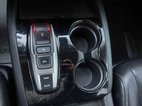 Used 2017 Honda Pilot Touring image 29