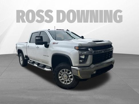 Used 2022 Chevrolet Silverado 2500 LT w/ Convenience Package AWD/4WD image 3