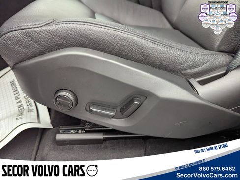 Certified 2023 Volvo XC60 B5 Plus w/ Climate Package image 9