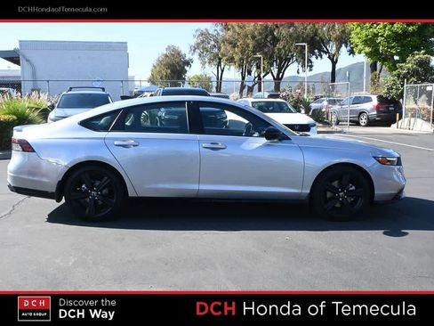 Used 2025 Honda Accord Sport image 5