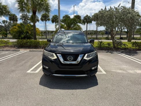 Used 2017 Nissan Rogue SL FWD image 4