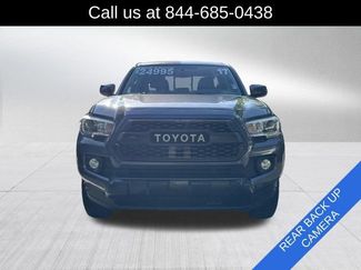 Used 2017 Toyota Tacoma SR5 w/ Tow Package RWD video 2