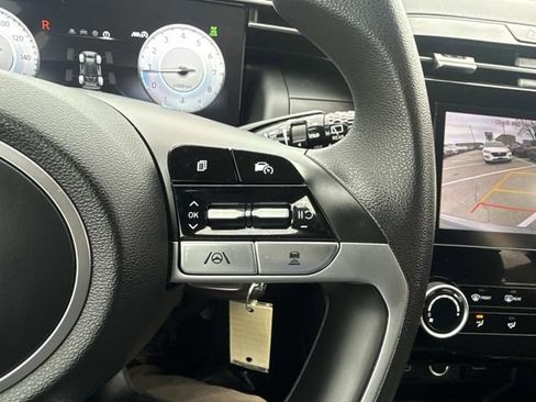 Certified 2024 Hyundai Tucson SE image 30