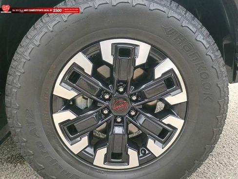 Used 2024 Nissan Frontier PRO-4X w/ Technology Package AWD/4WD image 23