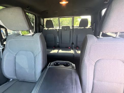 Used 2019 RAM 1500 Big Horn AWD/4WD image 35