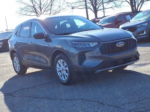 Used 2024 Ford Escape Active AWD/4WD image 6