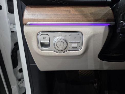 Used 2025 Mercedes-Benz GLS 450 4MATIC image 20