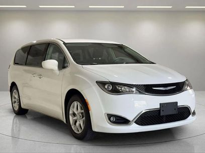Used 2018 Chrysler Pacifica Touring Plus w/ Tire & Wheel Group