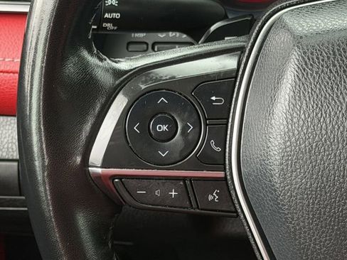 Used 2019 Toyota Camry XSE FWD image 14