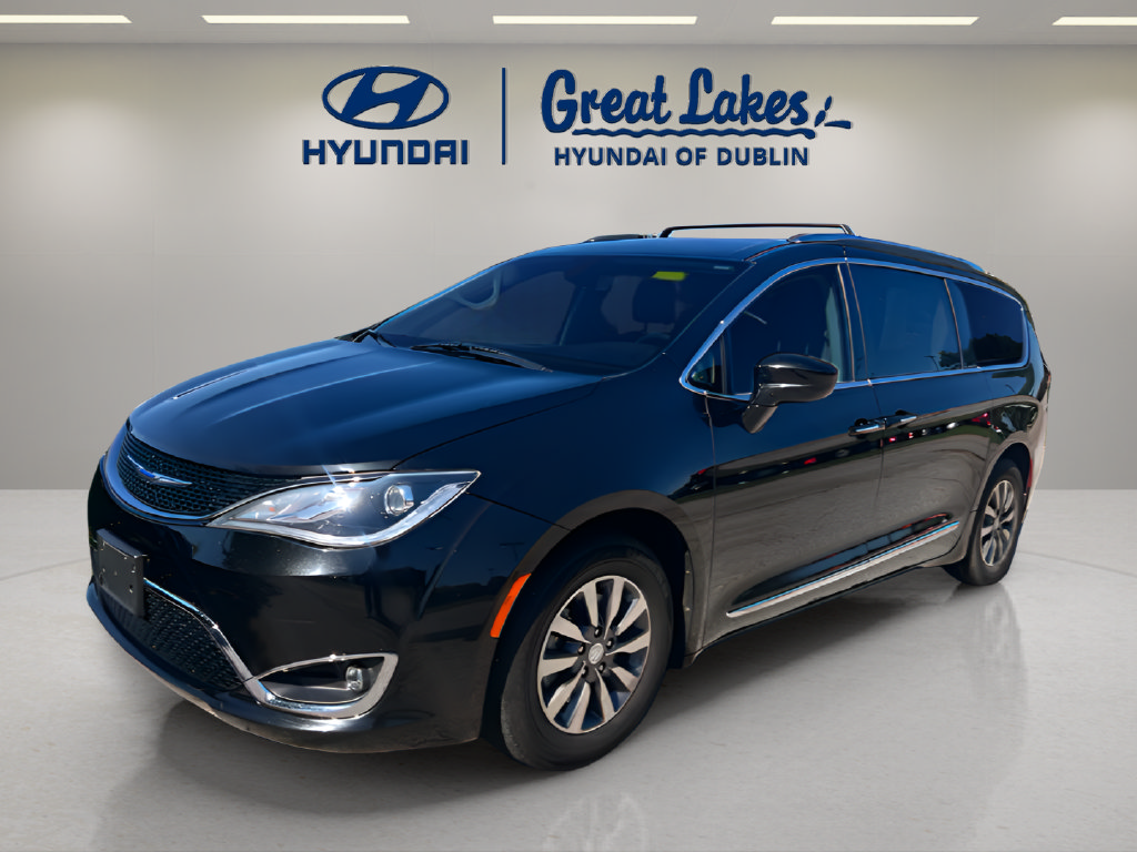 Used 2020 Chrysler Pacifica Touring-L Plus FWD image 1