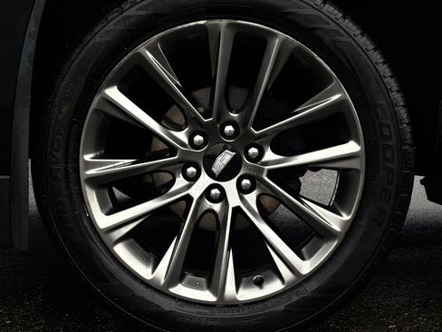 Used 2019 Cadillac Escalade Premium Luxury w/ Escalade Sport Edition image 14