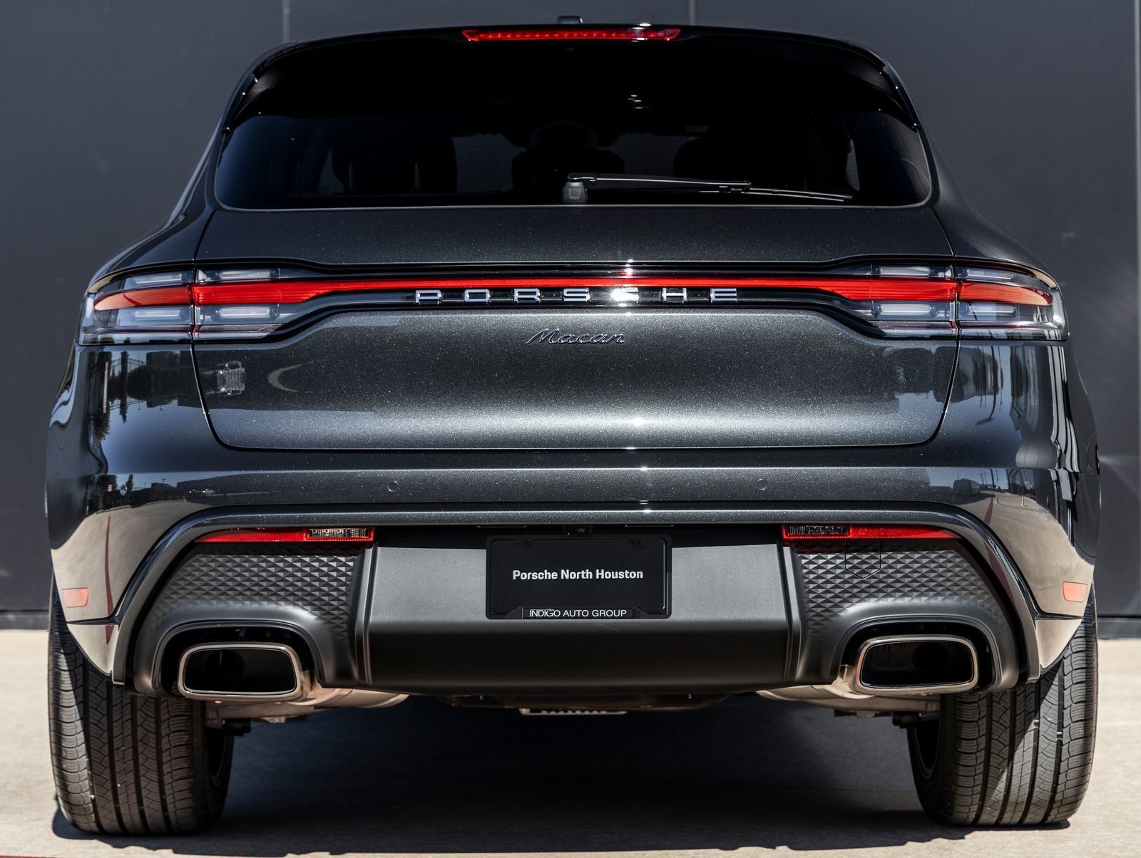 Certified 2026 Porsche Macan AWD/4WD image 10