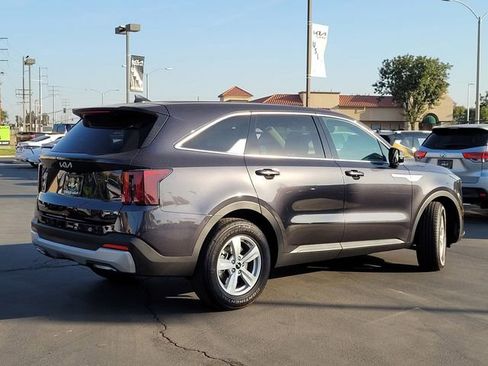 New 2026 Kia Sorento LX image 5