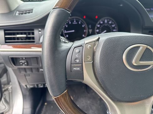 Used 2013 Lexus ES 350 w/ Luxury Pkg FWD image 15