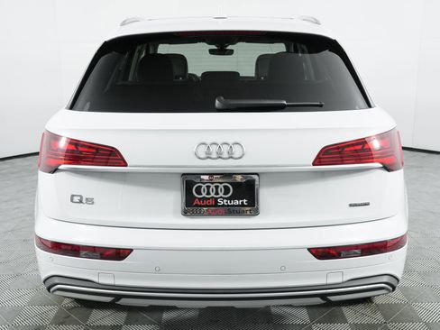 Certified 2023 Audi Q5 2.0T Premium w/ Convenience Package image 6