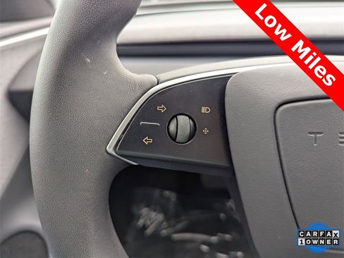 Used 2025 Tesla Model 3 image 22