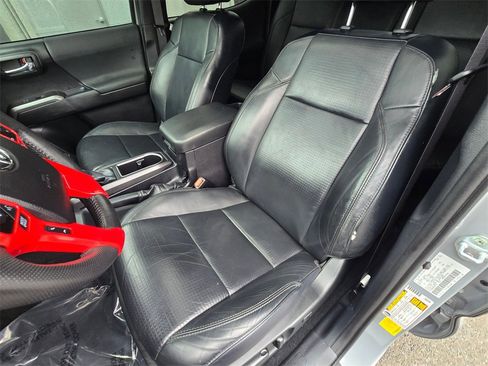 Certified 2021 Toyota Tacoma TRD Sport image 22