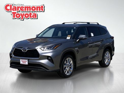 New 2026 Toyota Highlander Limited AWD/4WD image 1