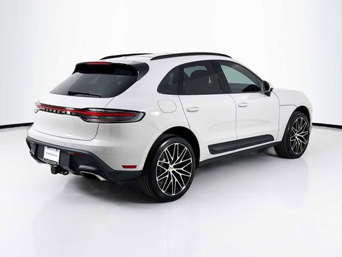 New 2026 Porsche Macan image 9