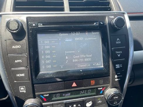 Used 2015 Toyota Camry XSE w/ Advanced Technology Package FWD image 13