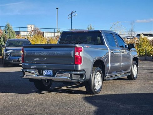 Used 2022 Chevrolet Silverado 1500 LT image 3