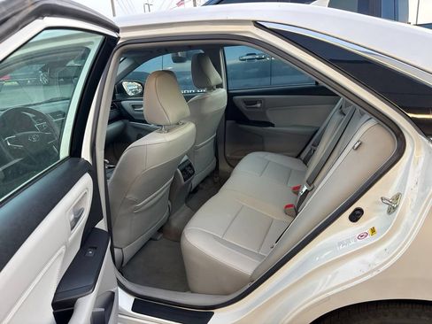 Used 2017 Toyota Camry XLE w/ Moonroof Package FWD image 12