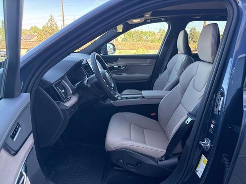 New 2026 Volvo XC90 B6 Core image 8