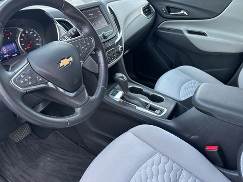 Certified 2021 Chevrolet Equinox LT w/ Driver Convenience Package image 9