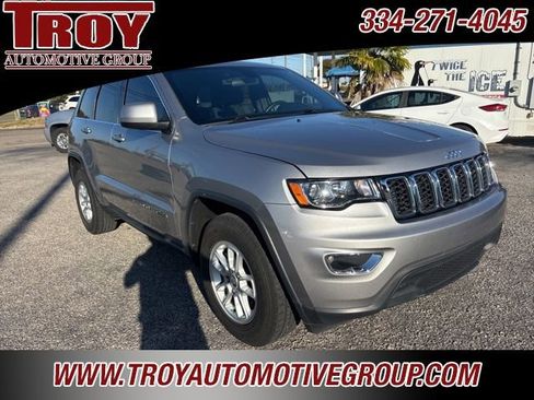 Used 2018 Jeep Grand Cherokee Laredo image 17