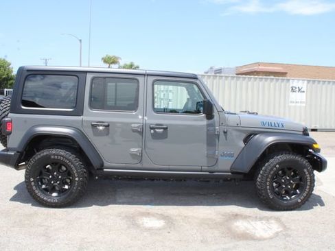 Used 2023 Jeep Wrangler Unlimited w/ 8.4" Radio Group AWD/4WD image 3