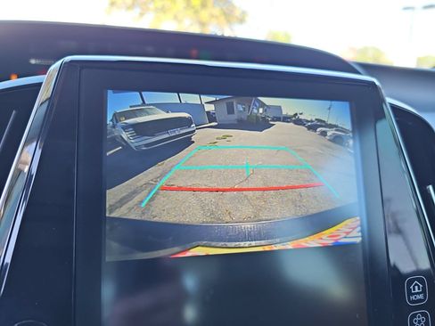 Used 2021 Toyota Prius Prime XLE w/ Carpet Mat Package (TMS) FWD image 25