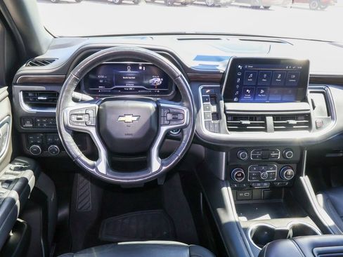 Used 2022 Chevrolet Tahoe LT w/ LT Signature Plus Package AWD/4WD image 17