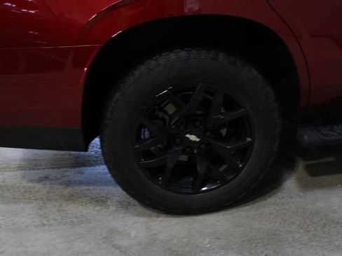 Used 2022 Chevrolet Tahoe Z71 w/ Off-Road Capability Package AWD/4WD image 27
