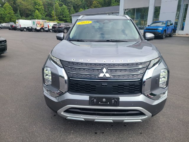 Used 2023 Mitsubishi Outlander SE AWD/4WD image 9