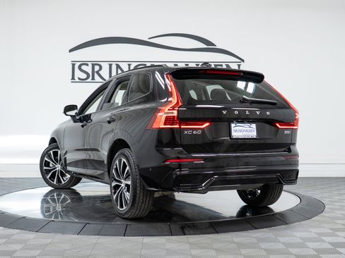Certified 2025 Volvo XC60 B5 Plus w/ Protection Package Premier image 28