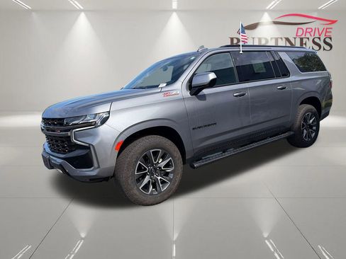 Certified 2022 Chevrolet Suburban Z71 AWD/4WD image 4