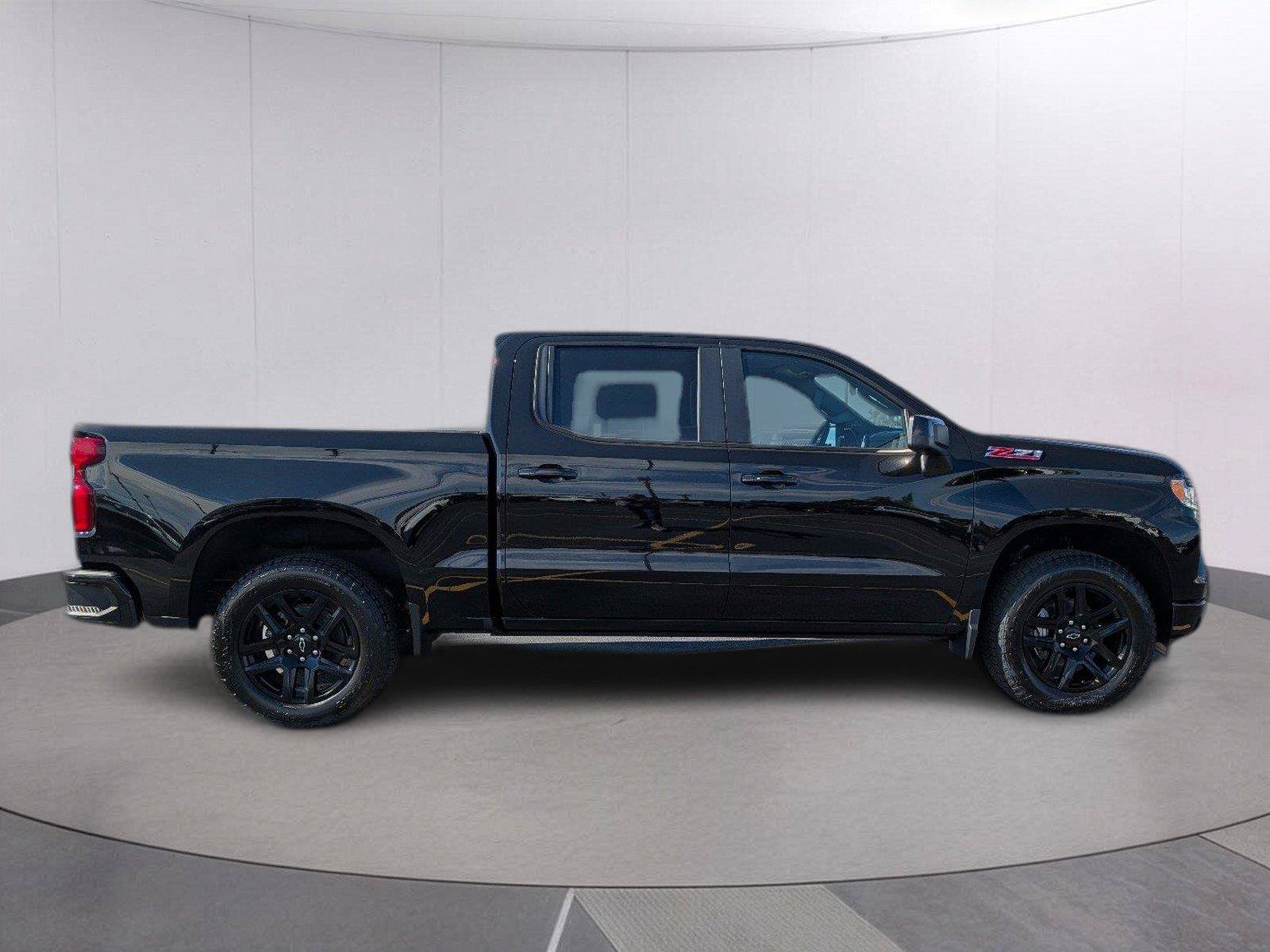 New 2026 Chevrolet Silverado 1500 RST w/ Z71 Off-Road Package AWD/4WD image 8